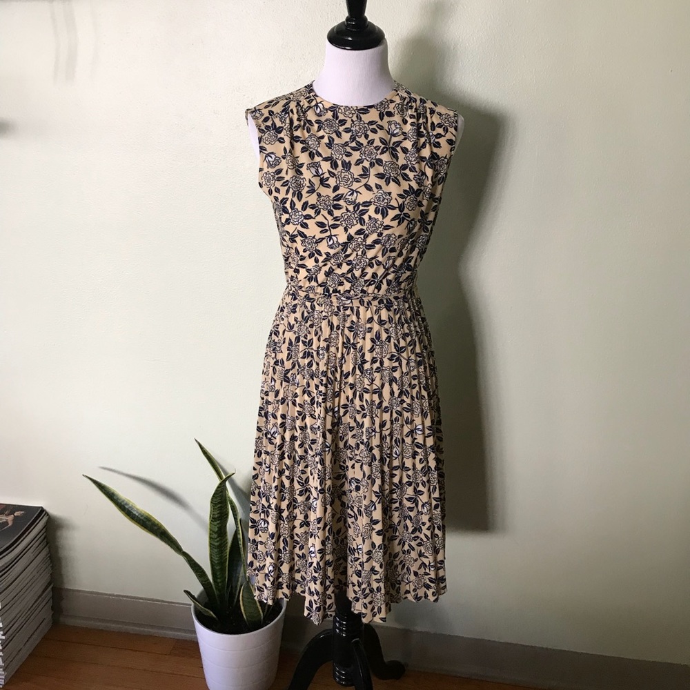 Vintage Floral Dress w/ Pleats